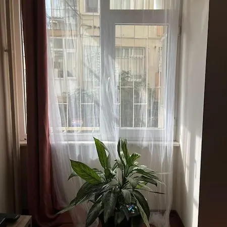 Spacious In Mecidiyekoy/ortaklar Διαμέρισμα