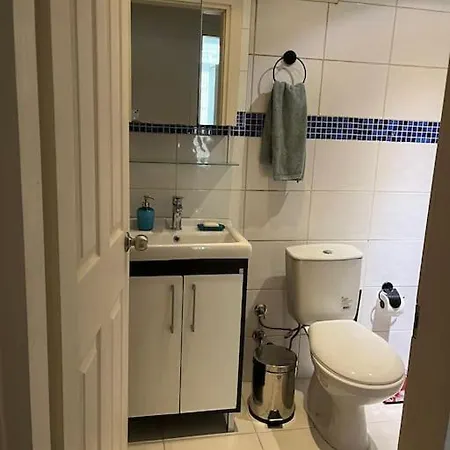 Apartamento Spacious In Mecidiyekoy/ortaklar Estambul